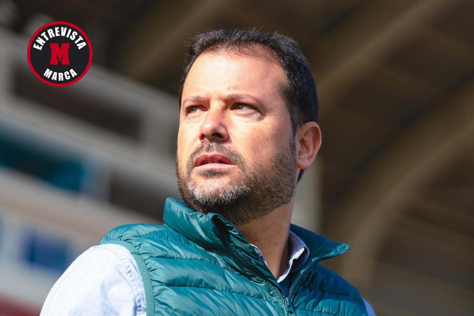 跻身高位 跻身高位