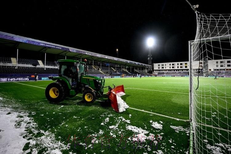 曼晚:曼城改变欧冠行程提前到挪威当地训练,适应人造草皮